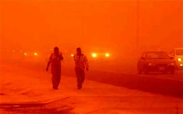 آسمان غرب عراق به رنگ سرخ درآمد

