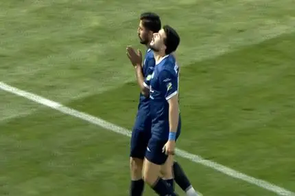 ببینید؛ گل دوم گل گهر به پرسپولیس با والی لطیفی دقیقه 37