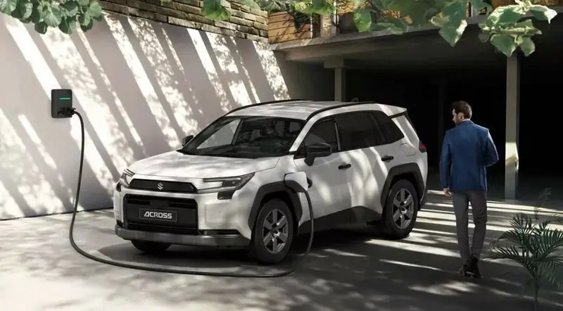 سوزوکی اکراس