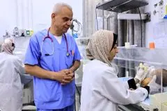 ما پزشکان هر روز کشته می‌شویم اما کودکان بیمار را رها نخواهیم کرد