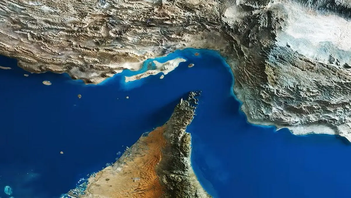وال استریت ژورنال: دو نفتکش ژاپنی از تنگه هرمز عبور کردند