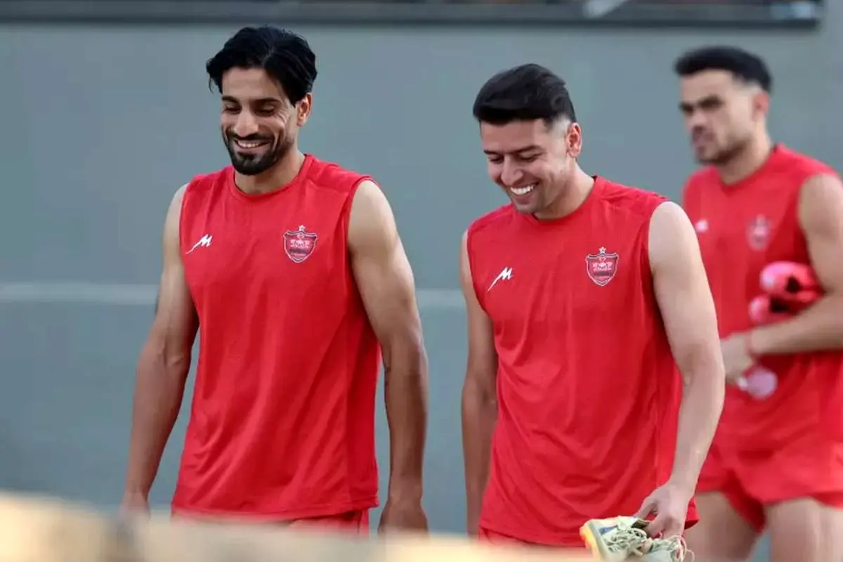 واکنش هافبک پرسپولیس به شایعه استقلالی شدن