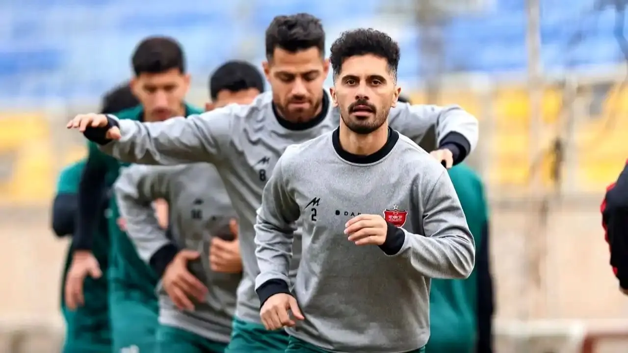 کاپیتان پرسپولیس بازی با تراکتور را از دست داد؛ پشت پرده‌ای در کار است؟