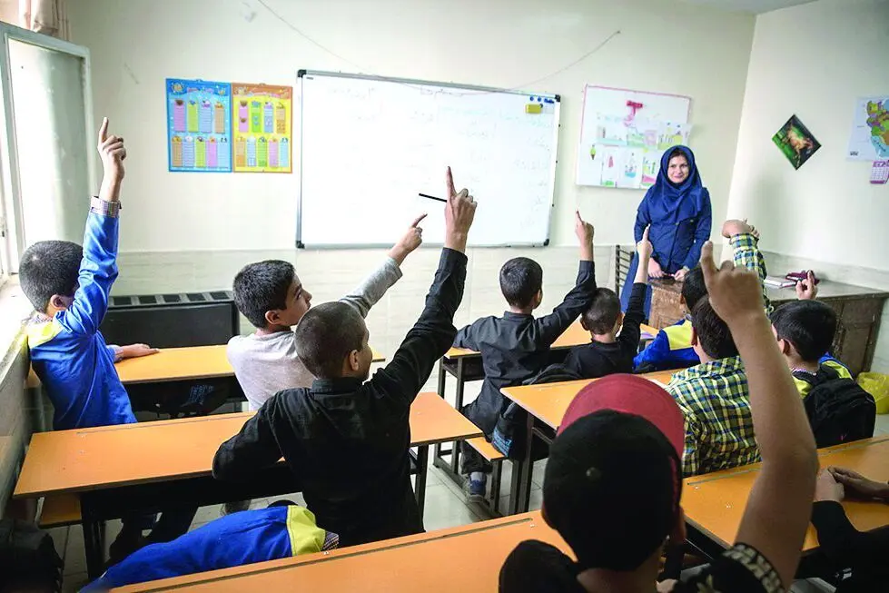 این مدارس دیگر نه آموزنده هستند و نه پروش دهنده
