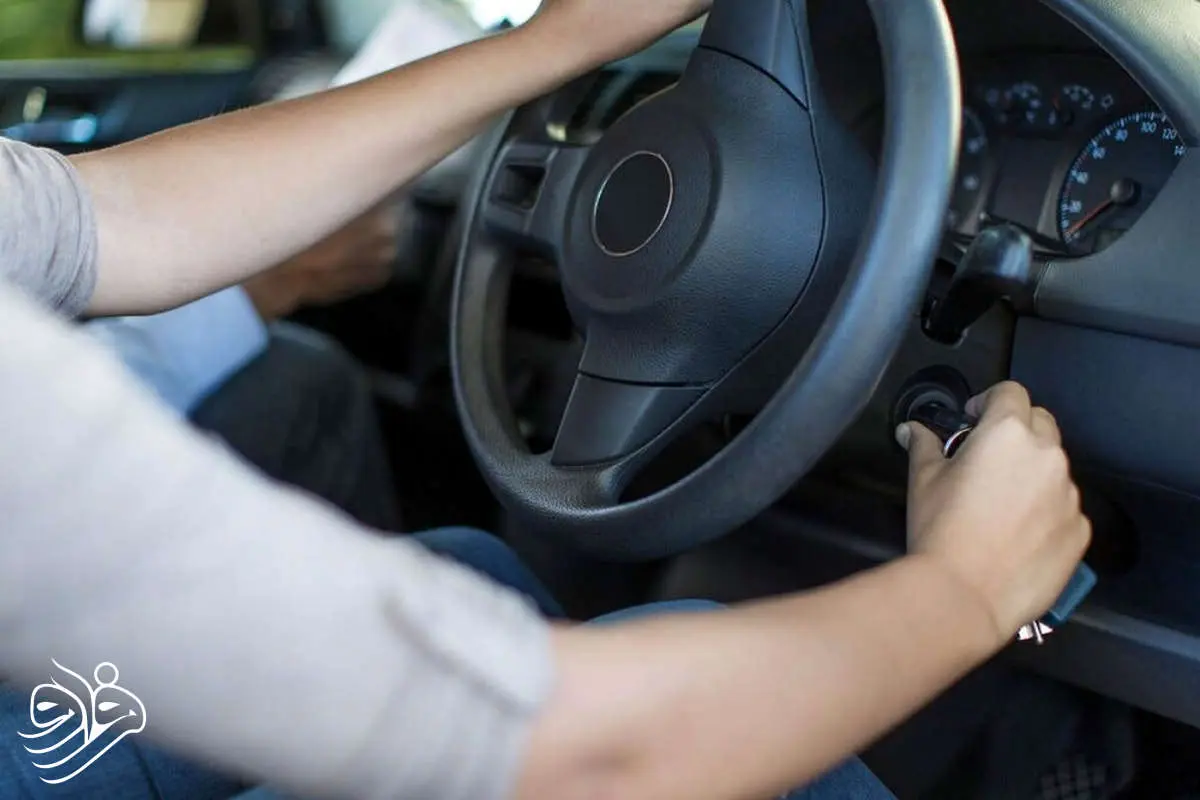 چرا درجا گرم کردن خودرو به موتور آسیب می زند؟