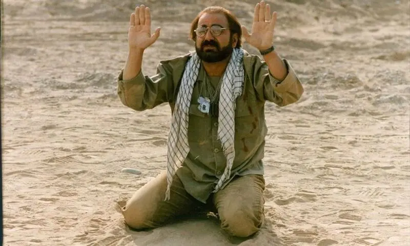 لیلی با من است