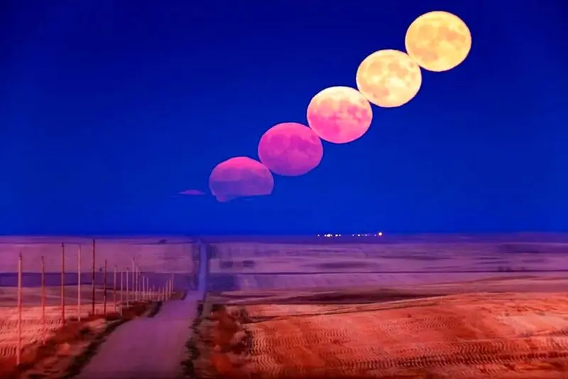  آسمان اکتبر 