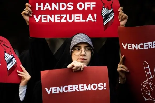 تصاویر؛ تجمع حمایت از ونزوئلا در تهران