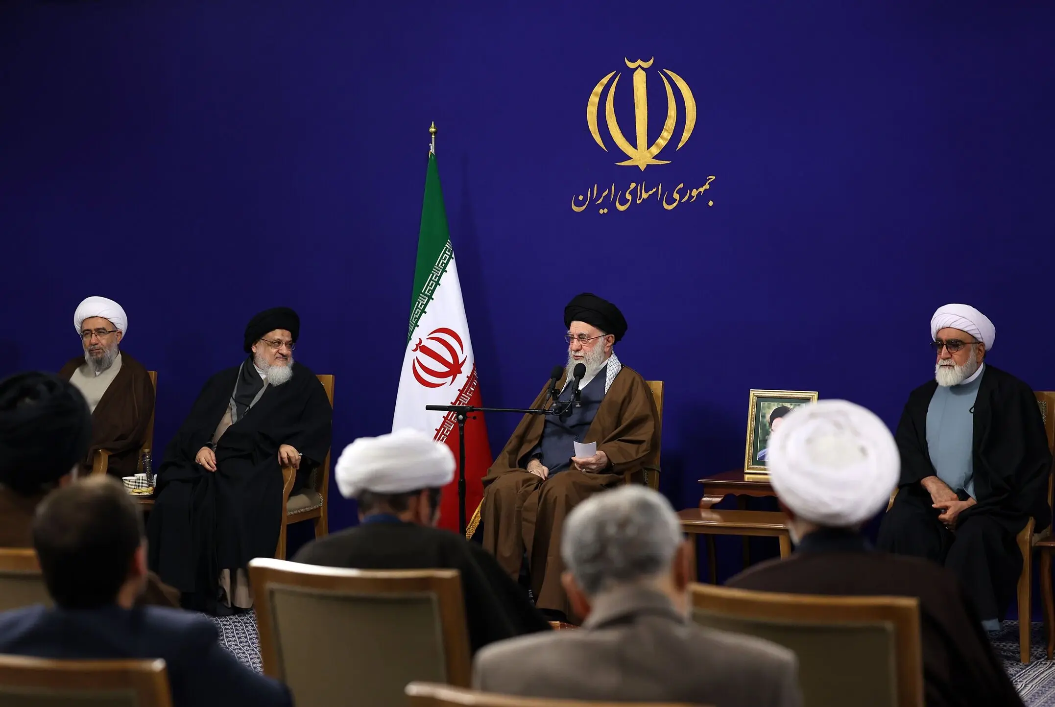 رهبر انقلاب: نامه آیت الله میلانی به امام (ره) در اوایل دهه ۴۰، یک سند معتبر تاریخی است