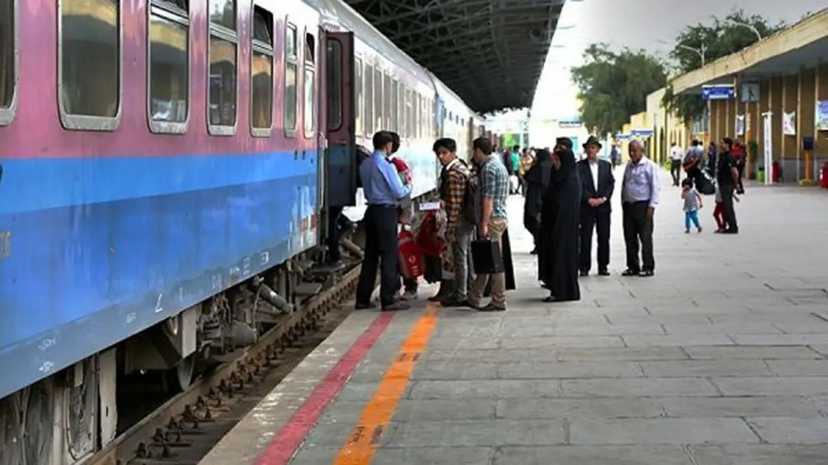 ایستگاه ورامین مقصد قطارهای مشهد به تهران