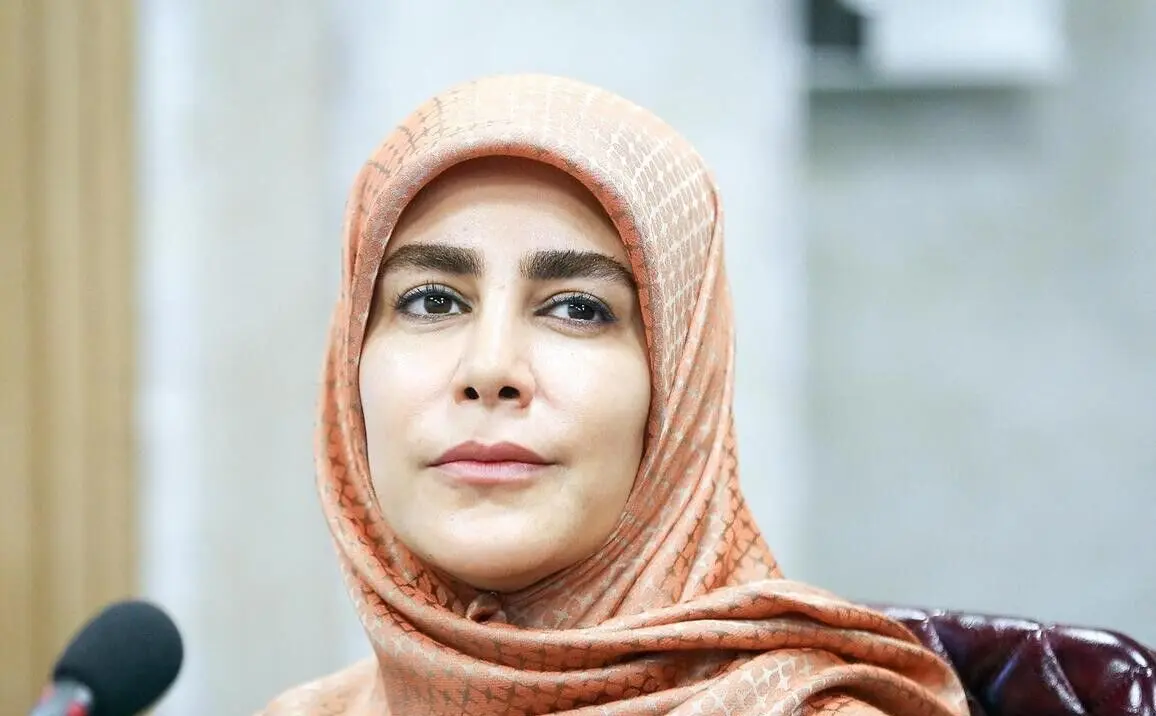 واکنش سخنگوی دولت به برکناری نادره رضایی از معاونت هنری