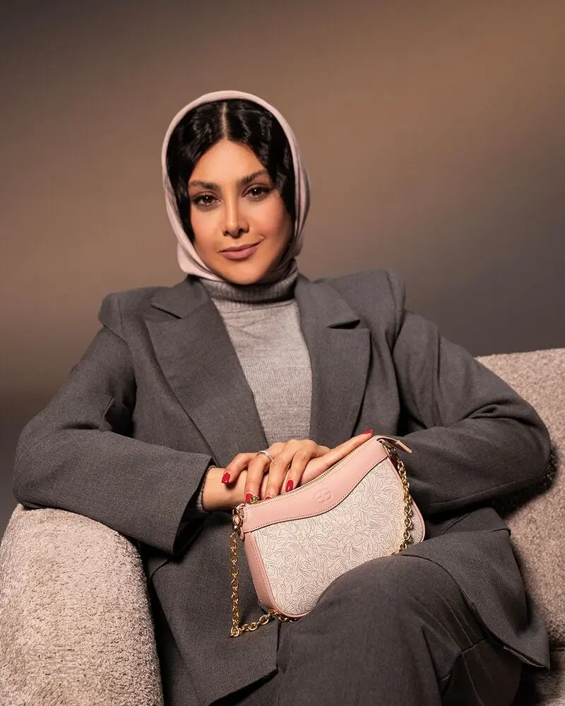آزاده صمدی