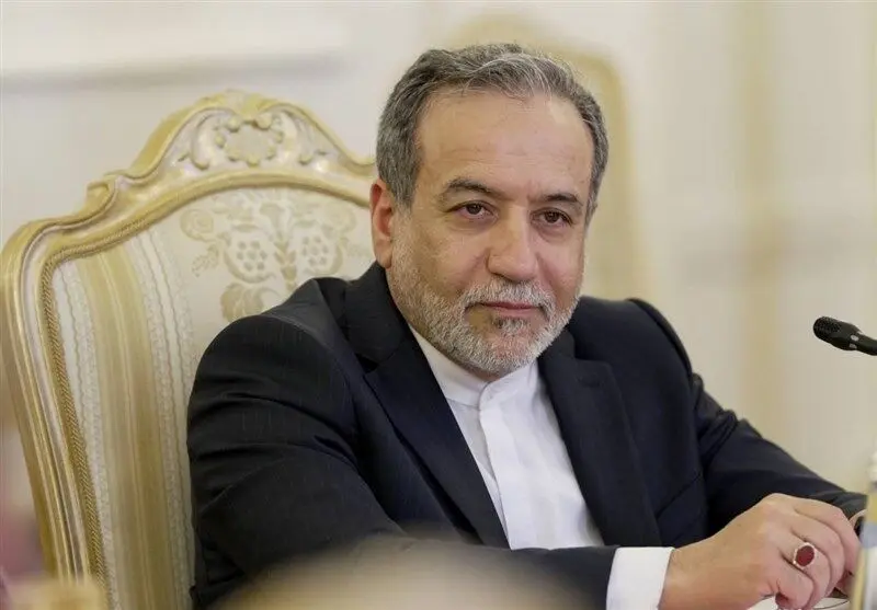 میکروفون عراقچی در نشست دیپلماسی استانی خراب شد