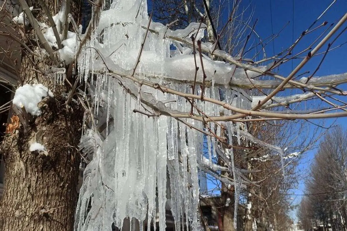 هشدار یخبندان و آماده‌باش هلال‌احمر در مناطق سردسیر کشور
