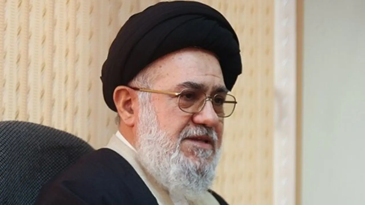  موسوی خوئینی: وظیفه ما حمایت از نظام مستقر و گفتگو با مردم است