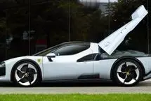 فراری SC40، ترکیبی از گذشته افسانه‌ای و آینده مدرن