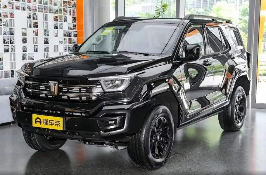 هیولای هیبریدی تانک ۴۰۰ گریت‌وال با برد ۲۰۰ کیلومتر معرفی شد