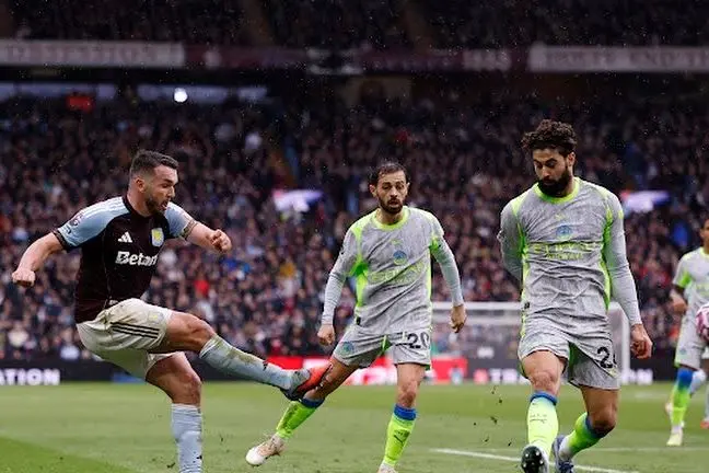 برد ۱ - ۰ استون ویلا مقابل منچستر سیتی؛ باخت بدموقع شاگردان پپ به نفع آرسنال