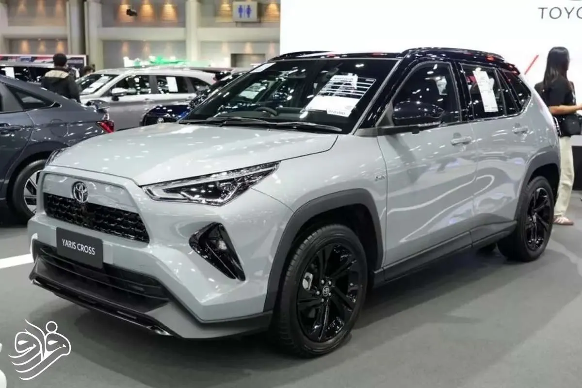 کراس‌اوور هیبریدی تویوتا یاریس کراس نایت‌شید رونمایی شد