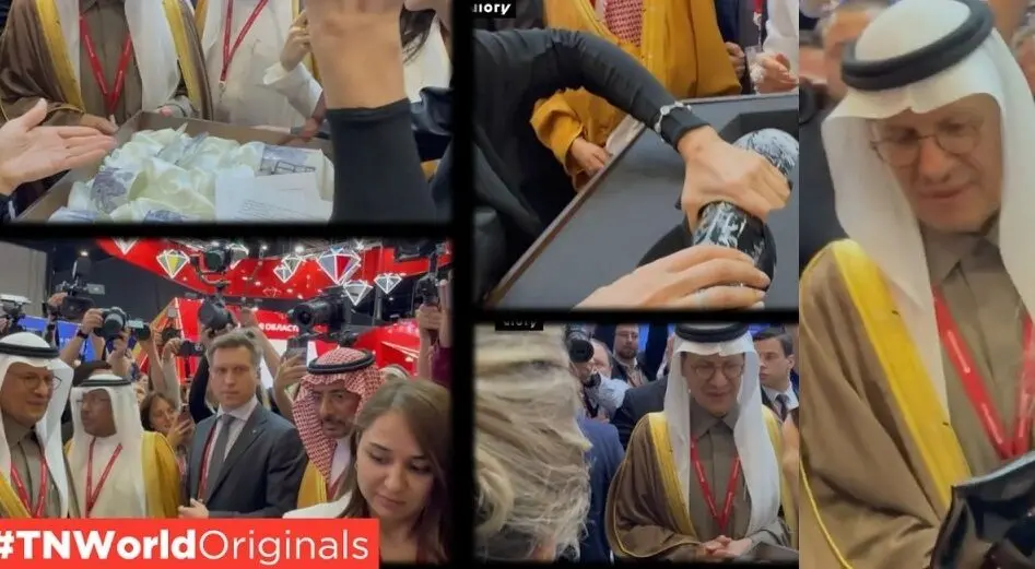 شاهزاده سعودی در سن‌پترزبورگ سوغاتی‌های روسی دریافت کرد