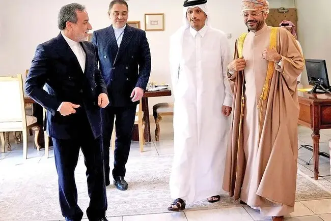 تنگه هرمز در محاصره جنگ و دیپلماسی؛ از تداوم حمله به کشتی‌ها تا تعویق نشست عمان