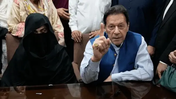حکم ۱۷ سال حبس برای عمران‌ خان