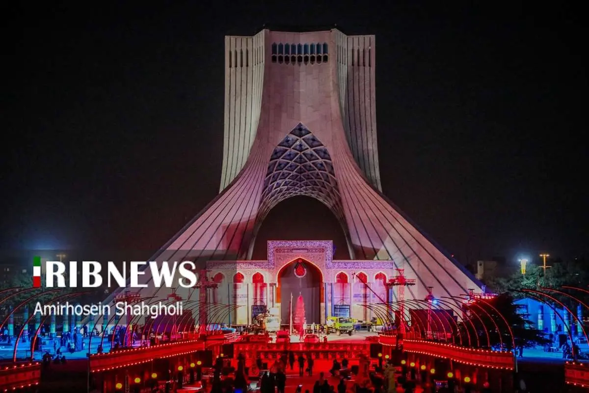 تصاویر؛ «محرم شهر» در میدان آزادی