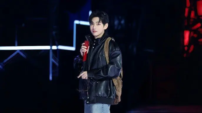 افشای پیام‌های خصوصی خواننده گروه بی تی اس در دادگاه