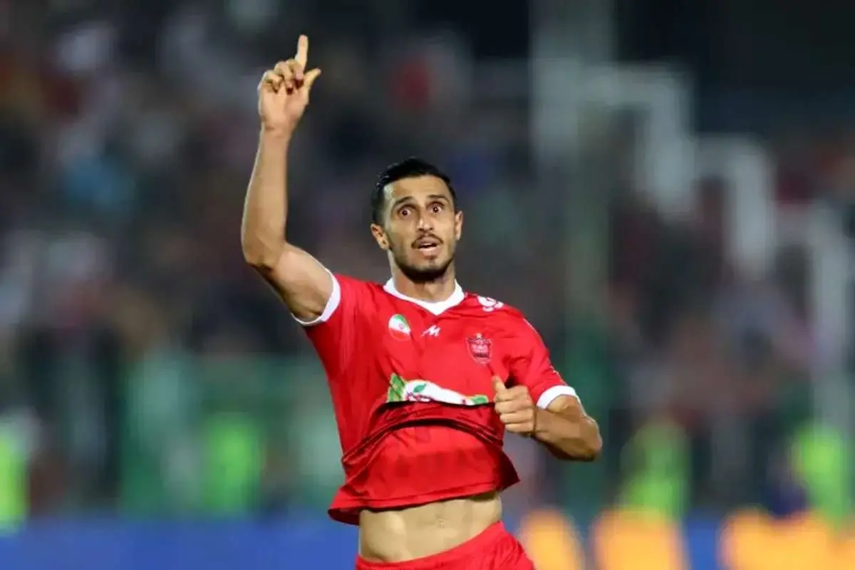 واکنش گلزن پرسپولیس به هو شدن ۲ ستاره تیم توسط هواداران