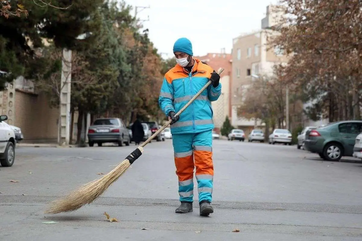 خروج کارگران افغانستانی؛ زباله‌ها روی زمین، پروژه‌ها متوقف!