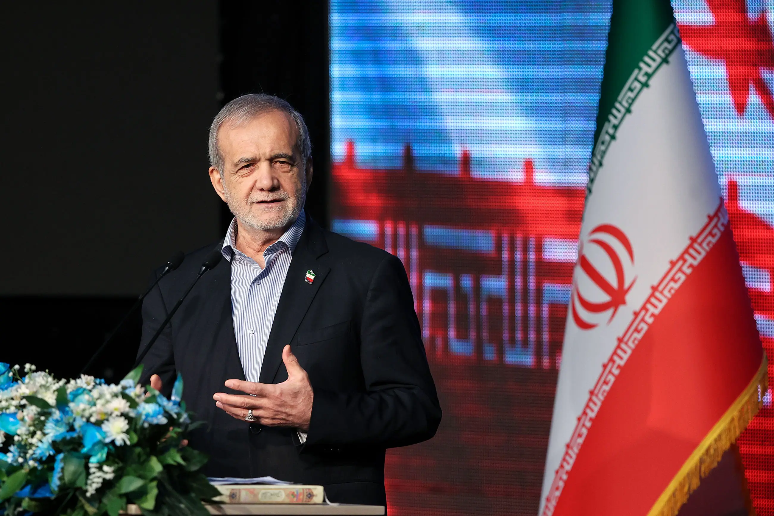  پزشکیان: توان دفاعی امروز کشور قابل مقایسه با پیش از جنگ تحمیلی ۱۲ روزه نیست