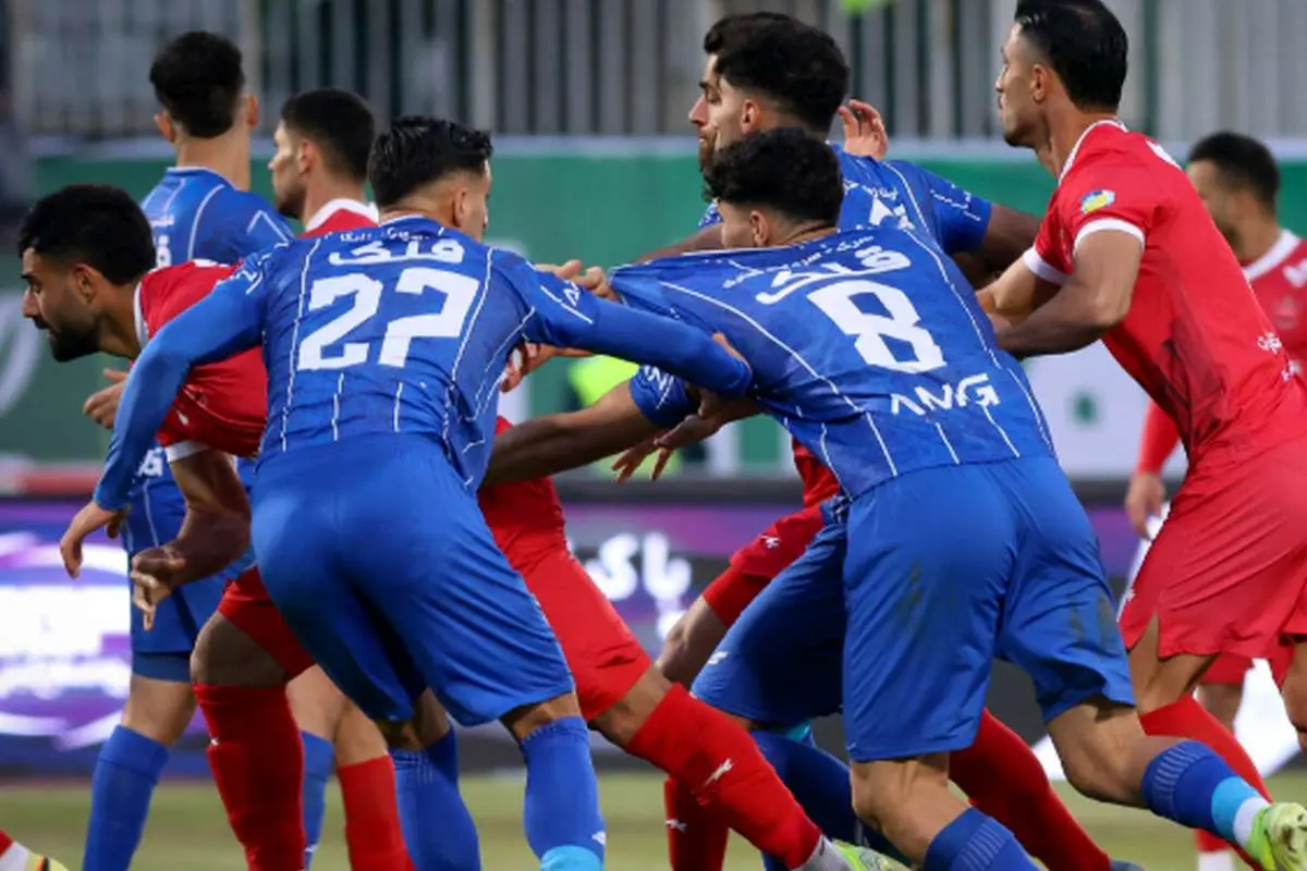 ماجرای توهین نژادپرستانه ستاره استقلال به اوریه و چشم‌پوشی پرسپولیس!