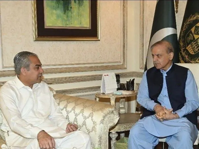 دیدار وزیر کشور پاکستان با شهباز شریف پیش از عزیمت به ایران