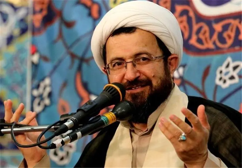 کارشناس برنامه سمت خدا: آن خانم استاد دانشگاه آمریکایی که حجاب هم ندارد ولی علیه اسرائیل داد می‌زند جزو حزب‌الله است