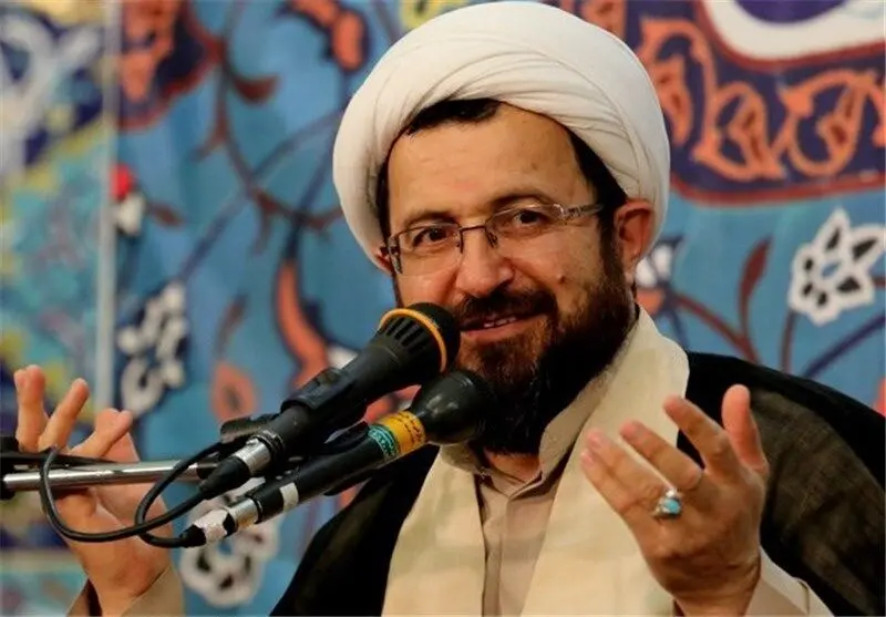 کارشناس برنامه سمت خدا: آن خانم استاد دانشگاه آمریکایی که حجاب هم ندارد ولی علیه اسرائیل داد می‌زند جزو حزب‌الله است