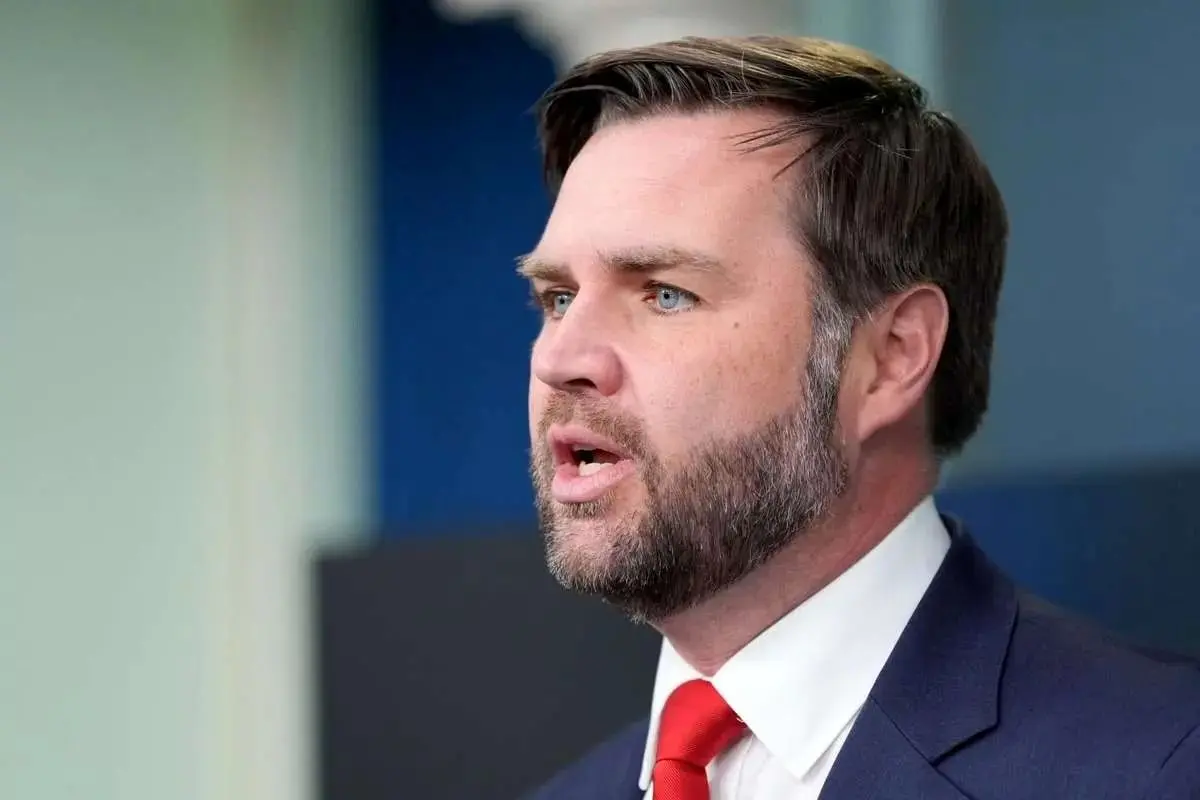 ونس: پاپ باید هنگام سخن گفتن درباره الهیات محتاط‌تر باشد