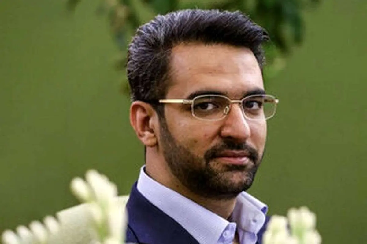 آذری جهرمی: دعوای بی‌حاصل سیاسی و رسانه‌ای را رها کنید