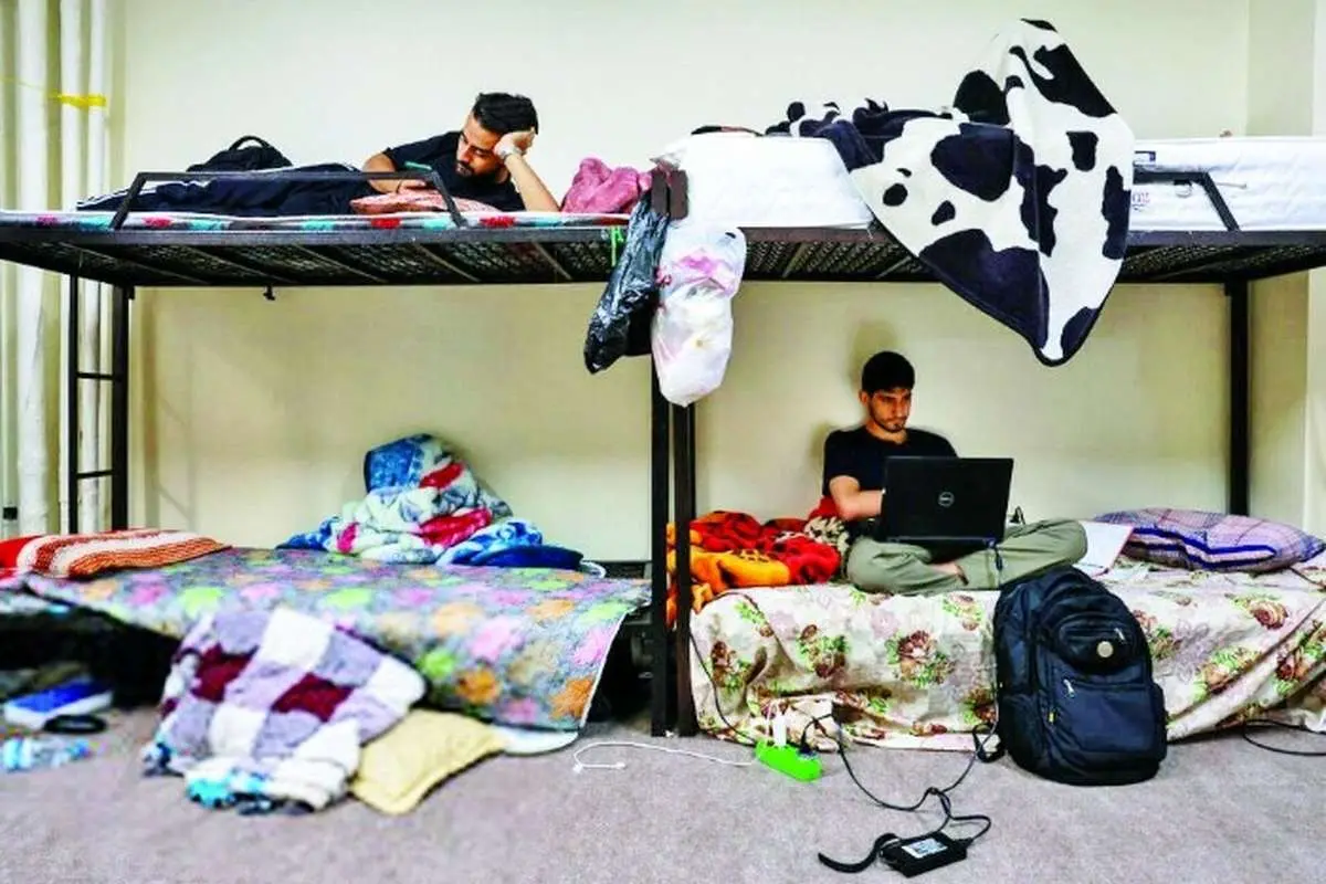 چالش «کف‌خوابی» در خوابگاه اولین دانشگاه صنعتی‌کشور

