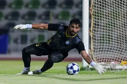 ببینید؛ گل سوم الحسین به استقلال با سوتی دوباره فرعباسی دقیقه 95