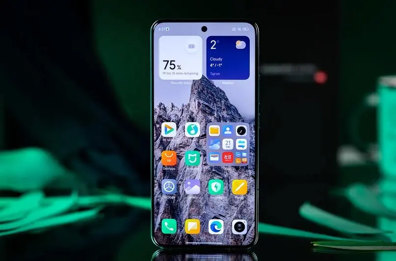 قیمت گوشی سامسونگ، شیائومی و آیفون امروز سه‌شنبه 25 آذر 1404/ ردمی 15 چند؟