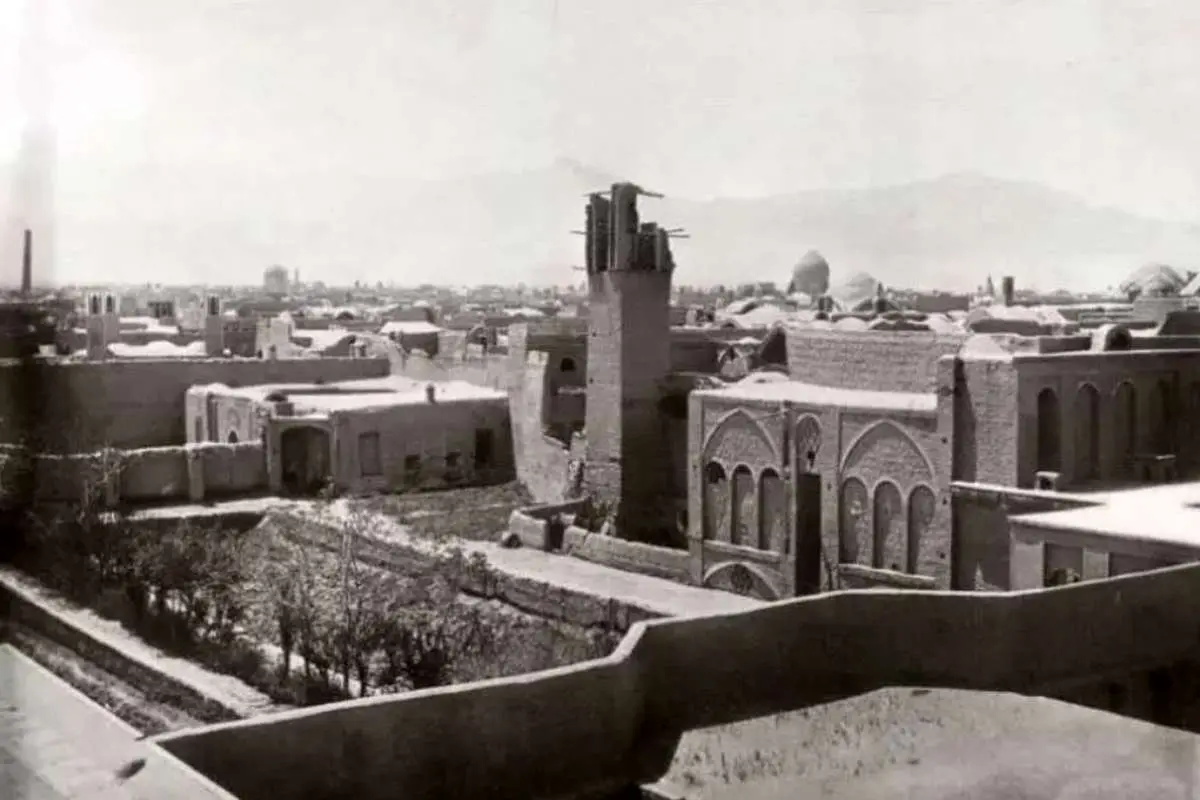 عکس هوایی شهر کاشان سال ۱۳۰۳ خورشیدی