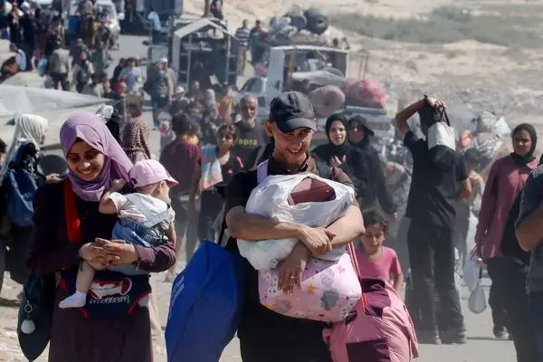 تصاویر؛ فرار فلسطینی‌ها از شهر غزه