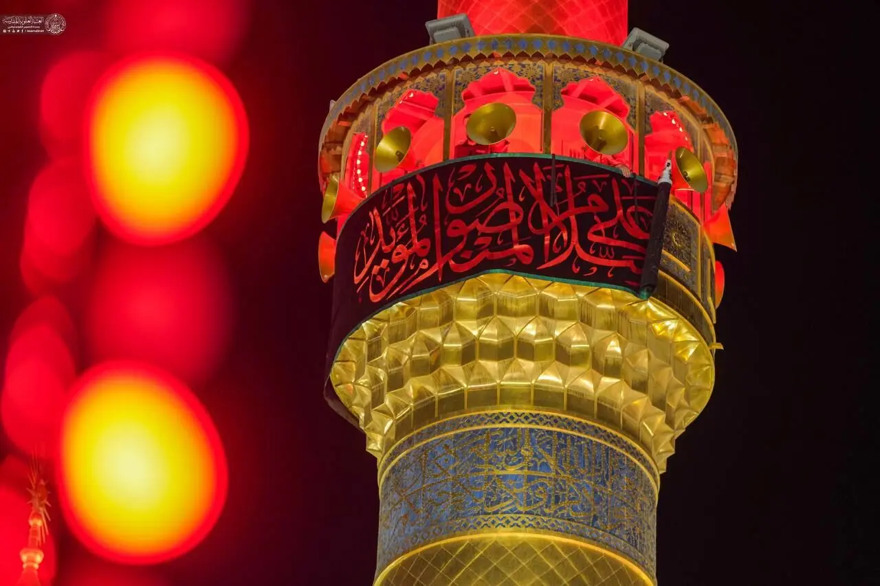 تصاویر؛ سیاه‌پوش شدن حرم امام علی و حرم امام حسین