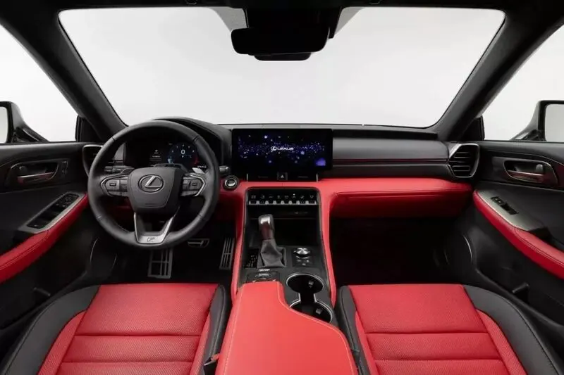 لکسوس IS ۲۰۲۶ 