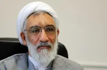 مصطفی پورمحمدی: تنگه هرمز پاس گل آمریکا به ایران بود 