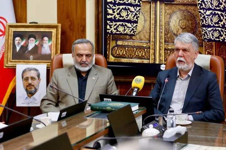 وزیر فرهنگ: شورای عالی امنیت مجوز حج را داد