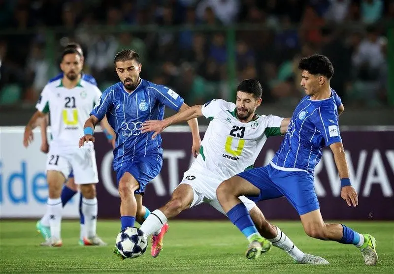 شعار هواداران علیه پرسپولیس در بازی استقلال مقابل الوحدات