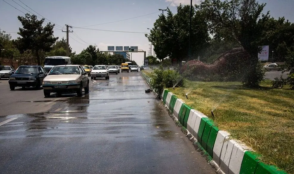 روایت‌هایی از هدررفت عجیب آب / چه کسی باید ببندد؟