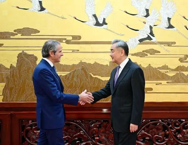هشدار چین در دیدار با گروسی