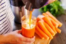 روش نگهداری آب هویج و نکات مهم در ماندگاری آن